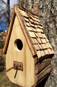 Hummel bird house 1